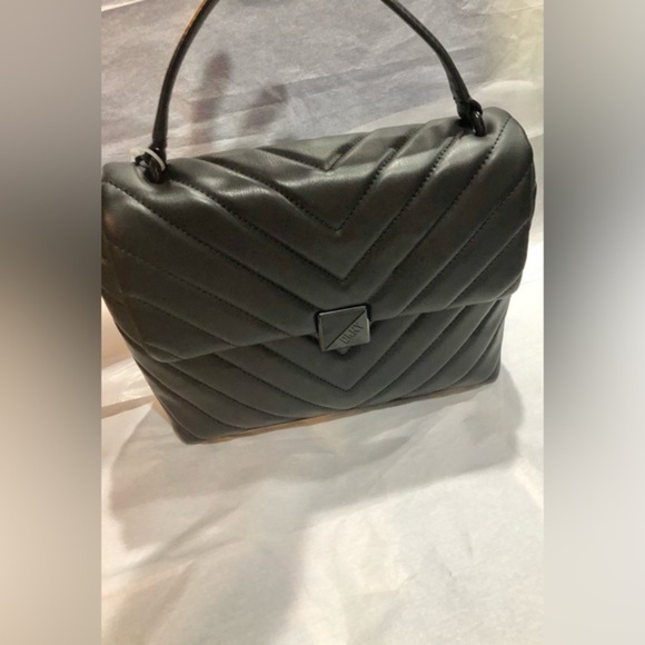 DKNY black quilted puffy clasp top handle satchel bag brand new - Picture 15 of 16